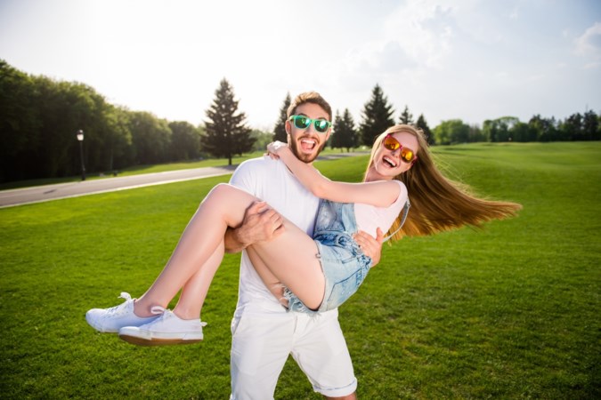 Ga niet samenwonen, en meer tips voor een gelukkige relatie