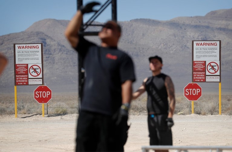 1500 ‘UFO-gelovers’ verzamelen zich voor ‘bestorming’ van geheime Area 51