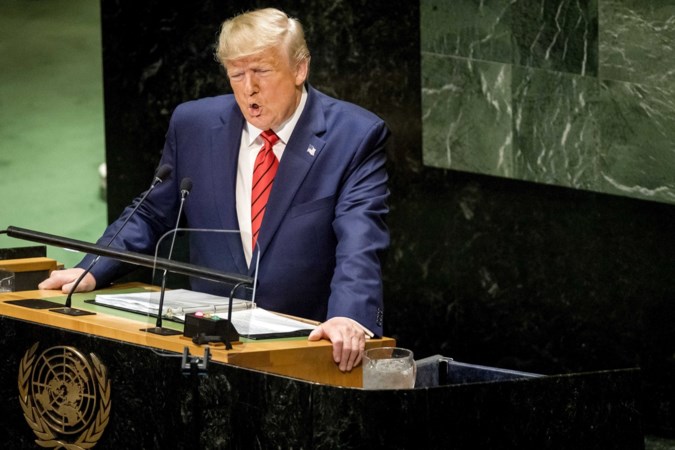 Poging begonnen tot afzetten van president Trump