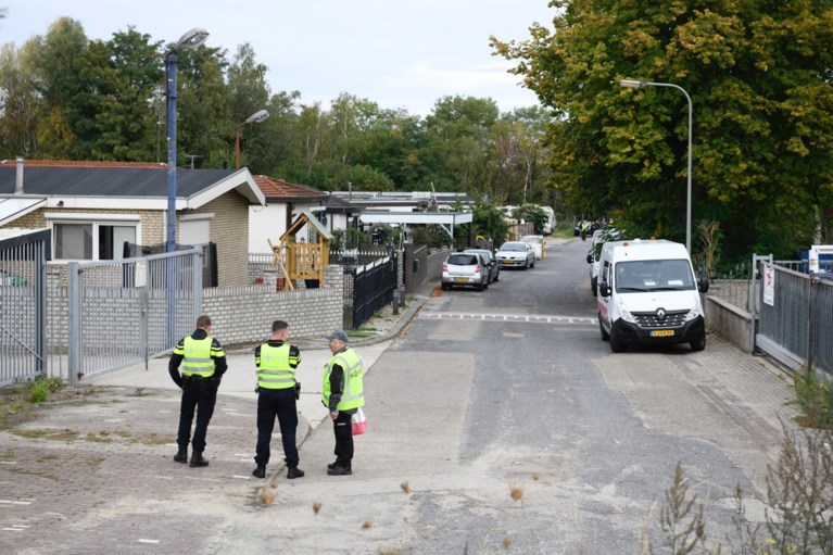 Straat afgesloten voor grote controle bij bedrijven in Brunssum