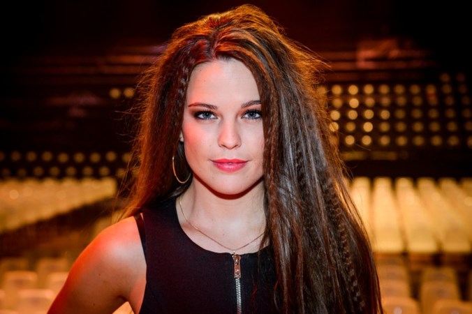 Ex-GTST-actrice Robin Martens ontkent agent mishandeld te hebben