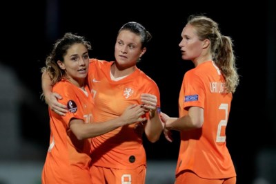 Matig Oranje komt met de schrik vrij tegen Slovenië