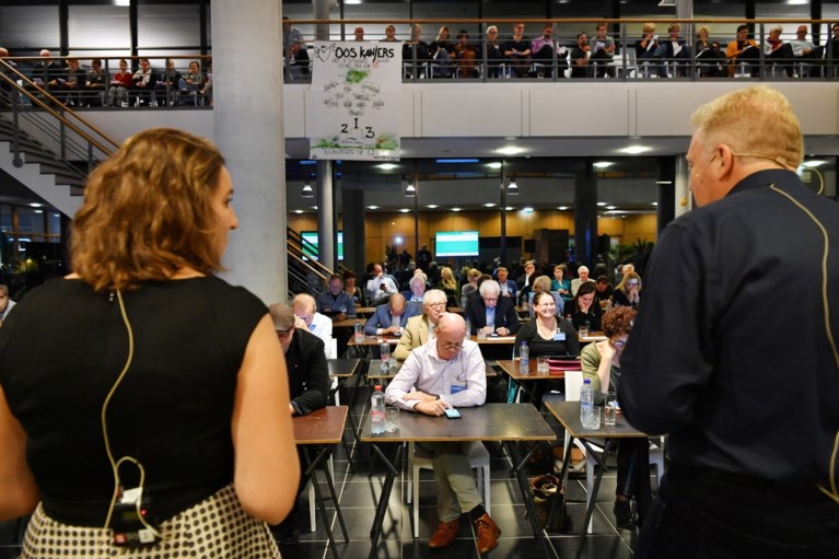 Finale Limburgse Taalquiz: Zweten op ‘bestaeke’ en ‘repkedepeu’