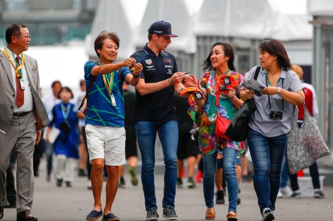 Max is Big in Japan: ‘Hij is een held hier’