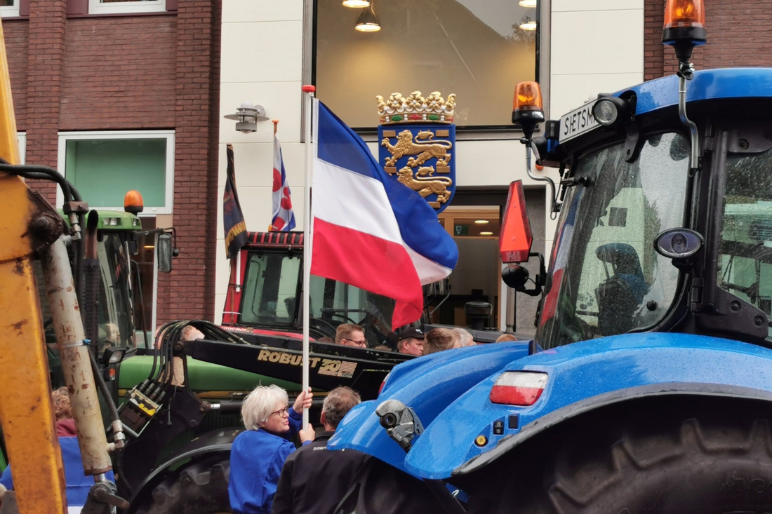 Honderden protesterende boeren dinsdag met tractor verwacht bij provinciehuis in Maastricht