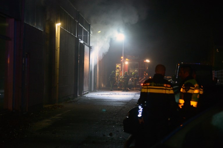 Video: Grote brand in garagebedrijf Brunssum