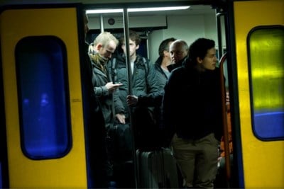 Treinen raken tjokvol door fileleed op de weg: kans op zitplaats steeds kleiner