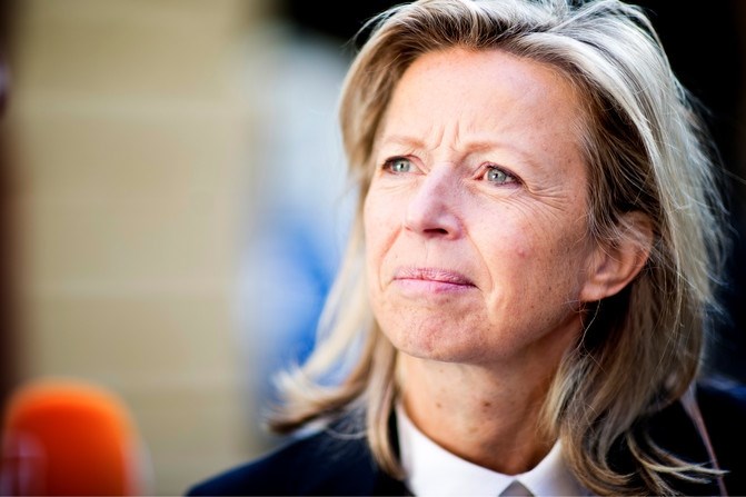 Ollongren: Helaas ben ik nog te ziek om mijn werk te doen