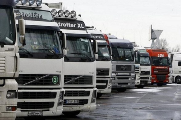 Verkeersruzie met dodelijke afloop: Belg rijdt over Nederlandse trucker heen