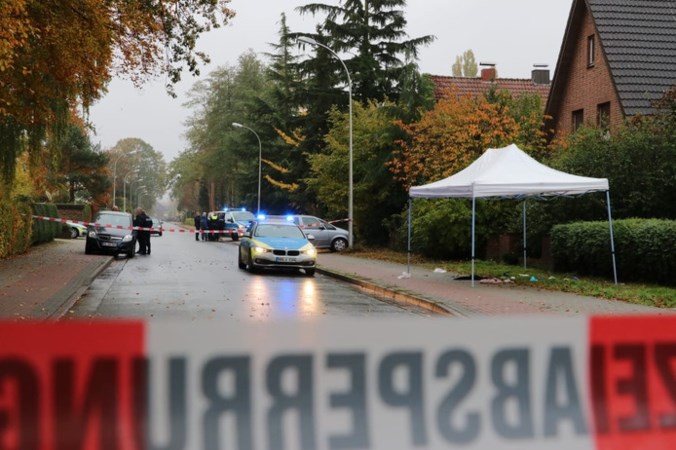 Enschedese advocaat zwaargewond na beschieting vanuit rijdende auto