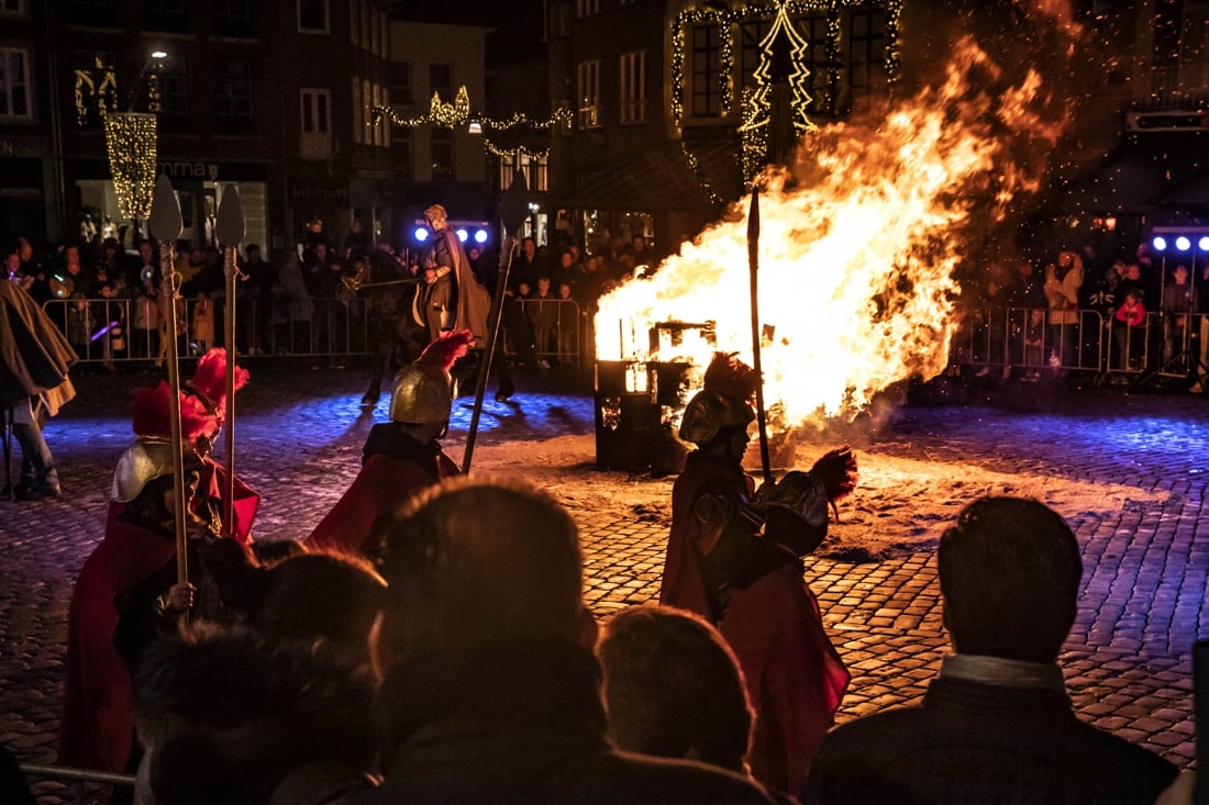 Veel belangstelling voor viering Sintermerte Roermond - De Limburger