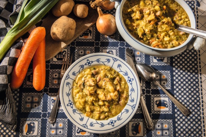 Recept: de enige echte ouderwetse erwtensoep van Oma Annie. (Eet hem met of zonder pannenkoeken)