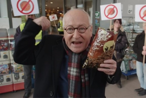Actiegroep duikt op in Sinterklaasjournaal: ‘Niets mis met Piet Zwart’