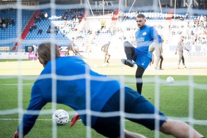 PSV diep door het stof: na degradatie nu rehabilitatie voor Jeroen Zoet