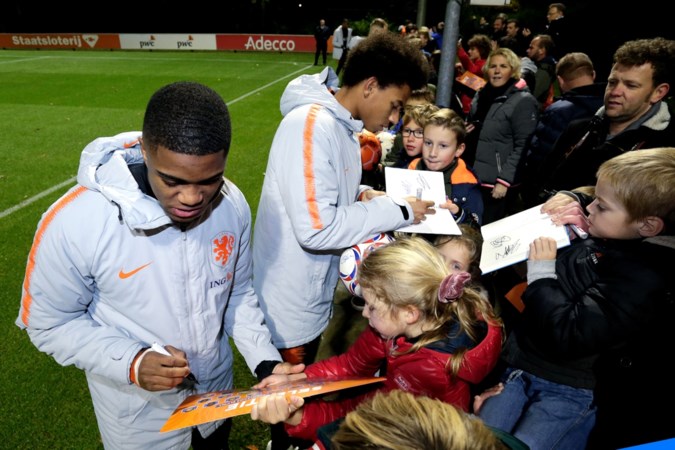 Boezemvrienden geven Oranje nieuw gezicht: ‘Bij mijn moeder zag ik vochtige ogen’