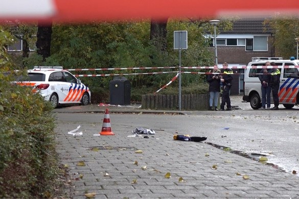 Door politie doodgeschoten vrouw (48) liep in Alkmaar met hamer en mes op agenten af