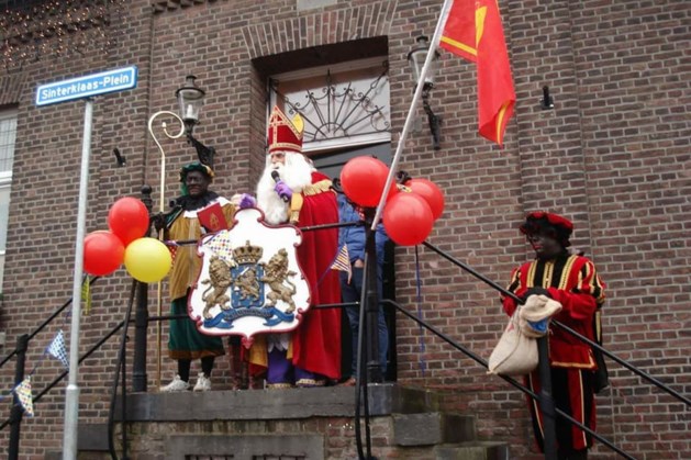 Kinderen Beesel verwelkomen Sinterklaas
