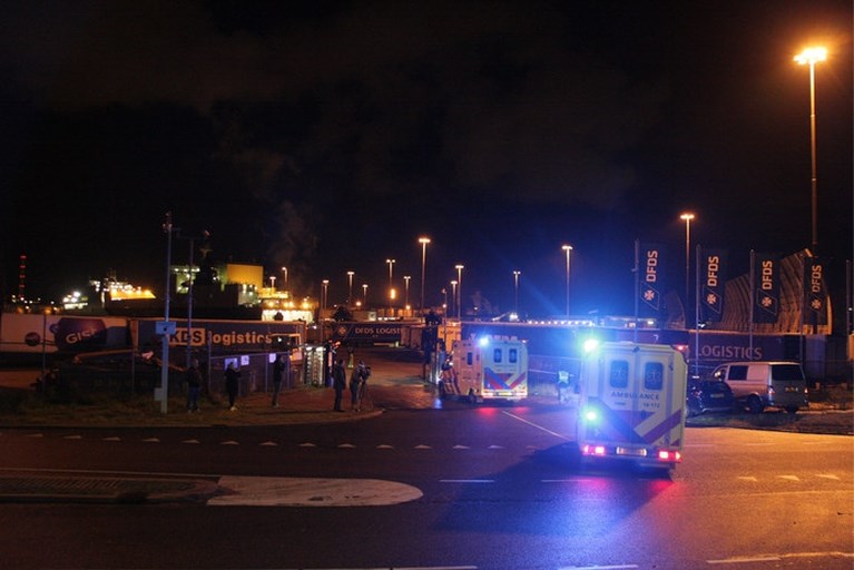 25 verstekelingen levend uit koelcontainer gehaald op vrachtschip Vlaardingen