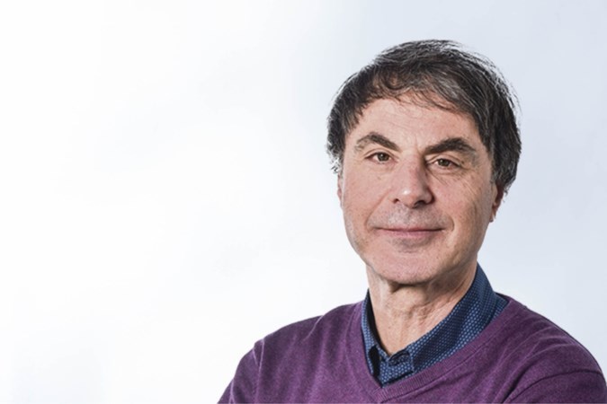 ‘Wij worden bestuurd door blinde apen’