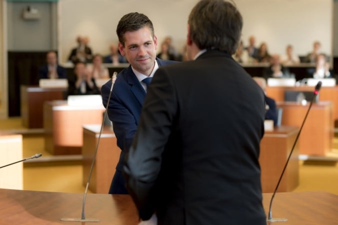 Deputé maakt slechte beurt bij luchthavendebat