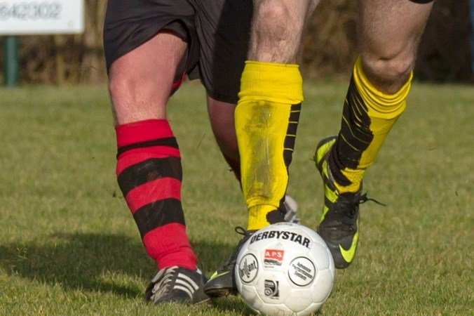 Twee duels gestaakt: spelers uitgemaakt voor zwarte piet en roetveegpiet