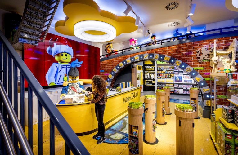 De Kalverstraat is voortaan het paradijs voor de Lego-adepten