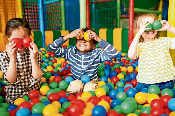 Het is hommeles in het kinderparadijs