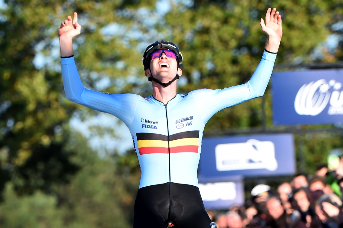 Aerts profiteert in Zonhoven van afwezigheid Van der Poel - De Limburger