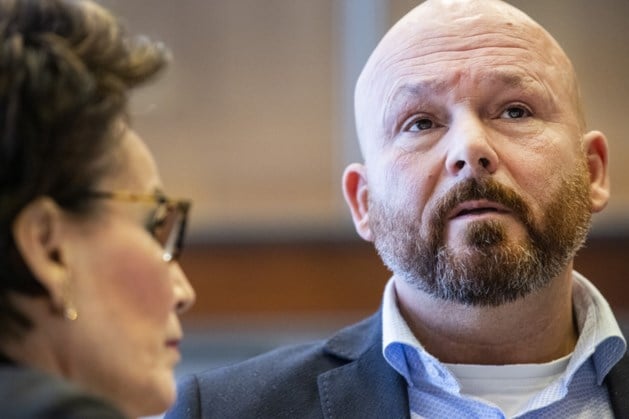 Militair Marco Kroon tot taakstraf veroordeeld voor wangedra... - De