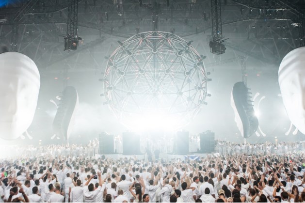 Sensation. Сенсейшен Вайт. Сенсейшен Вайт пати Питер. Фестиваль Sensation White. White Sensation 2019.