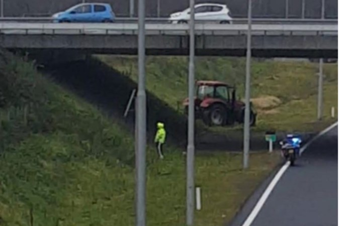 Tweet over plassende agent van advocaat wildplasser Kroon valt verkeerd