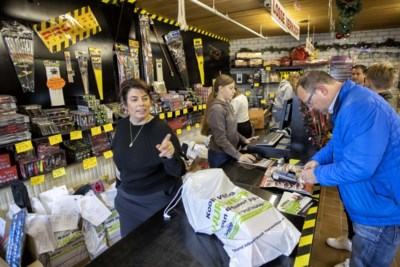 Vuurwerkverkoop Gestart Run Op Vuurwerk Dat Volgend Jaar N De Limburger Mobile