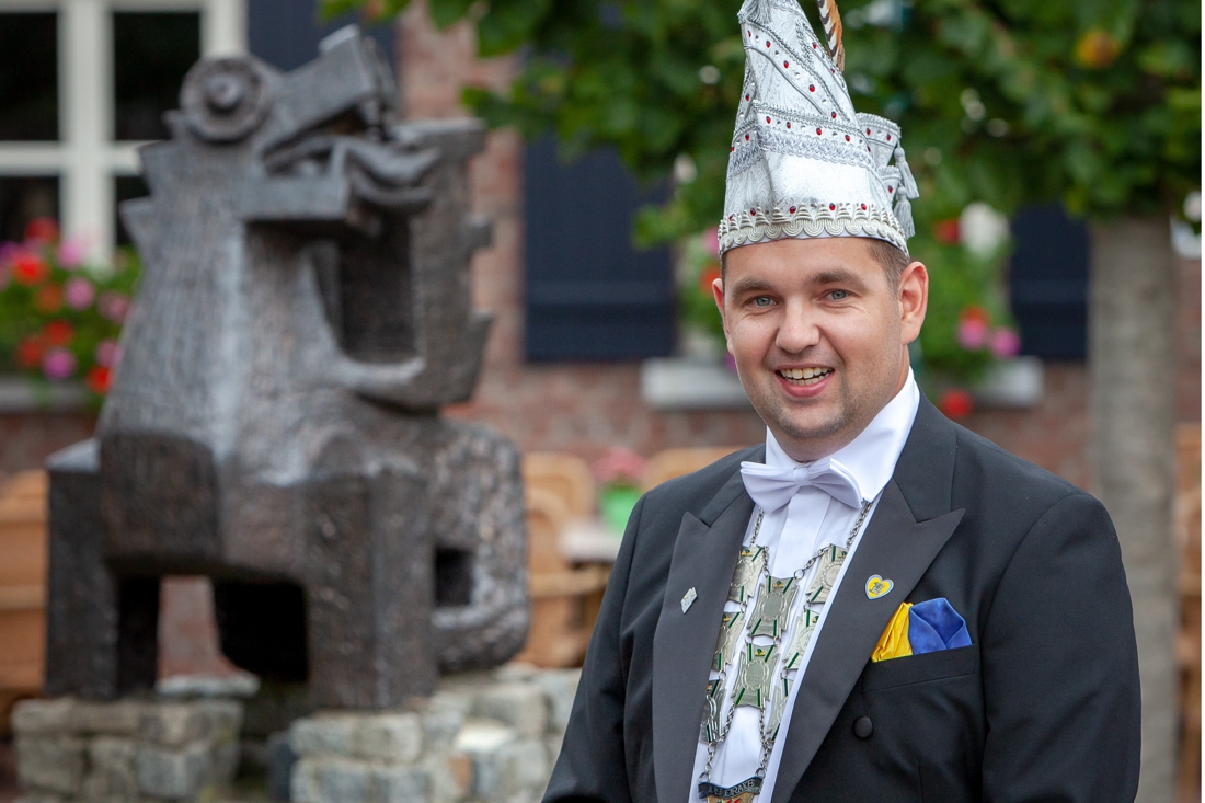 Prins Raoje Is In Beesel Geen Natte Vingerwerk De