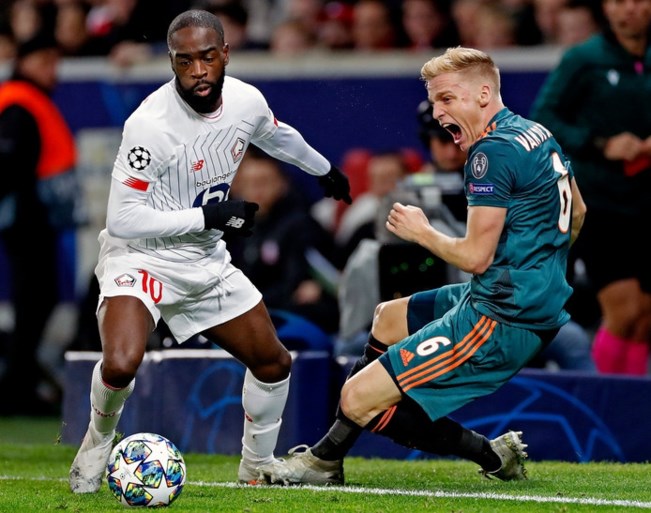 ManUnited wil Real Madrid deze maand aftroeven met Van de Beek
