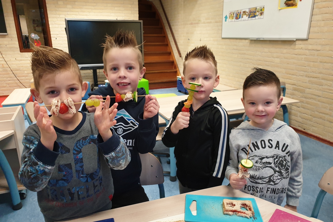 Kleuters basisschool Meander spelen gezond memoryspel - De Limburger
