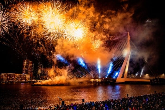 Vuurwerkbranche Ook Voor Verbod Op Knalvuurwerk En Vuurpijle De Limburger Mobile