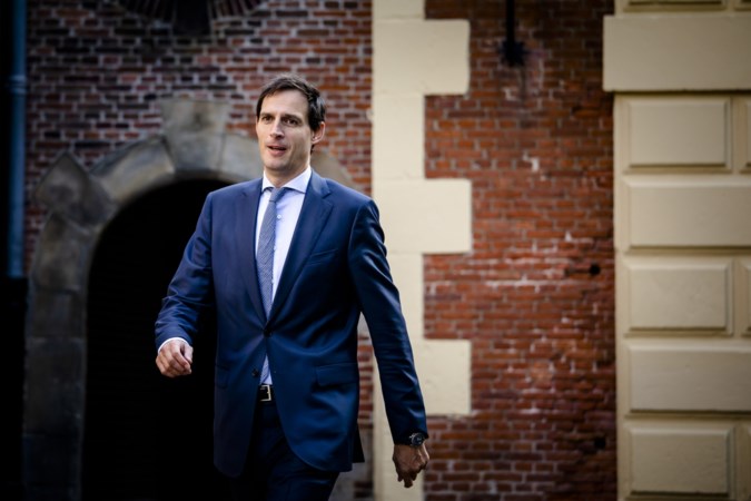 Minister Wopke Hoekstra: oppassen voor nog grotere brokken Belastingdienst