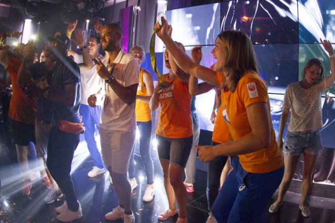 Vacature: onbetaald keihard werken in Holland Heineken House