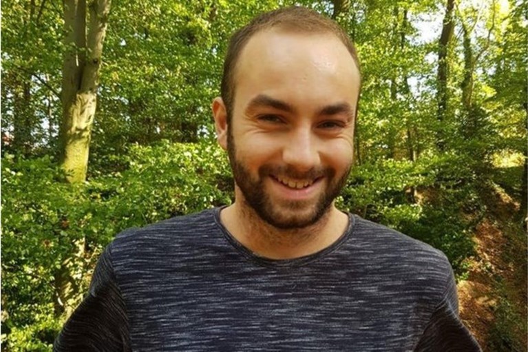 Politie zoekt vergeefs in het water naar vermiste Flynn (24)