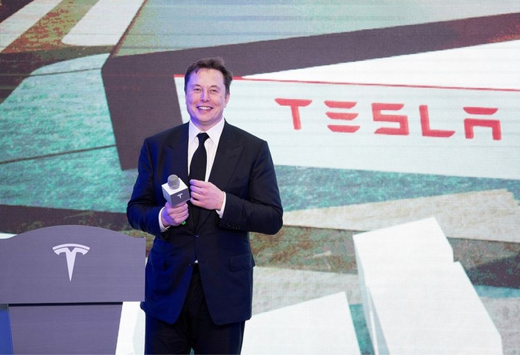 Tesla-topman Elon Musk kan 5o miljard euro aan opties opstrijken