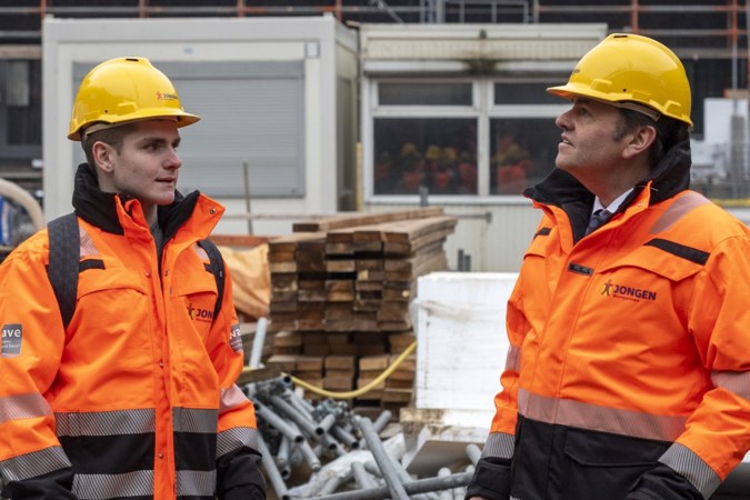 Robin (16) mag voor één dag de baas zijn van een belangrijk bedrijf