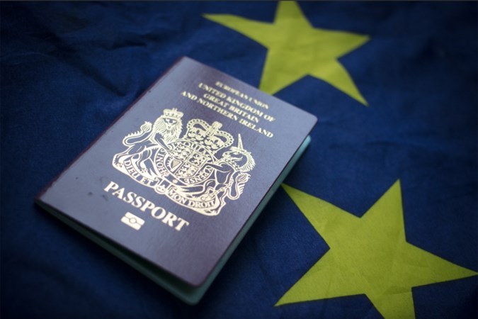 Brexit ontregelt leven van veel mensen: ‘Nooit gedacht dat ik mijn Brits paspoort zou kwijtraken’