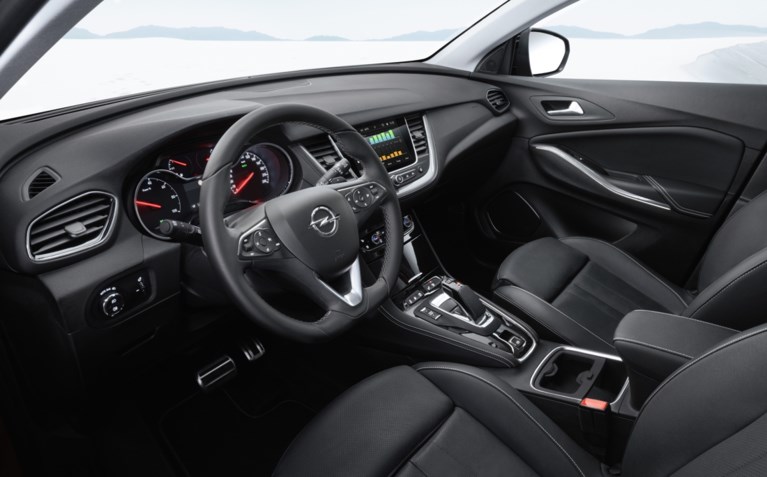 Opel Grandland X Hybrid4: over 300 pk en 32 gram...