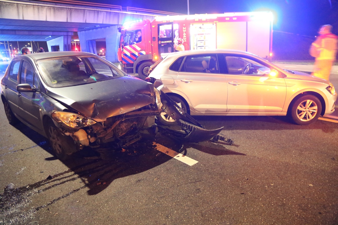 Forse schade en een gewonde bij ongeluk in Weert - De Limburger