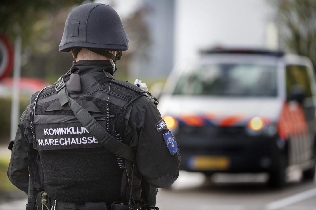 Verdachten Van Drugshandel Opgepakt Op Vliegveld Beek - De Limburger