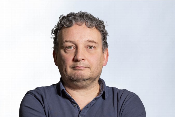 ‘Koert die commentaar geeft bij Ajax, dat is hetzelfde als Joling zingend bij de Super Bowl’