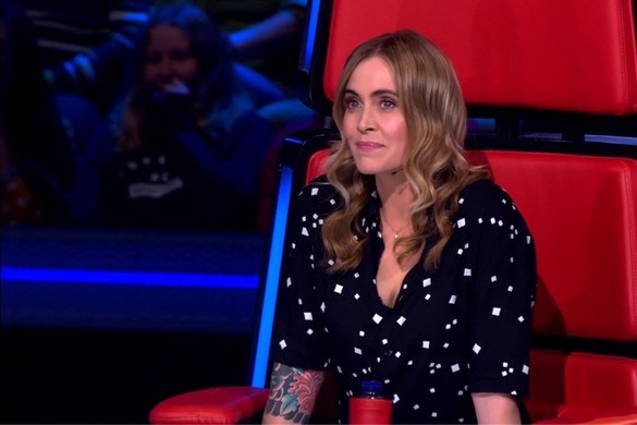 Dit is waarom Daphne ondanks mislukt optreden toch doorging in The Voice
