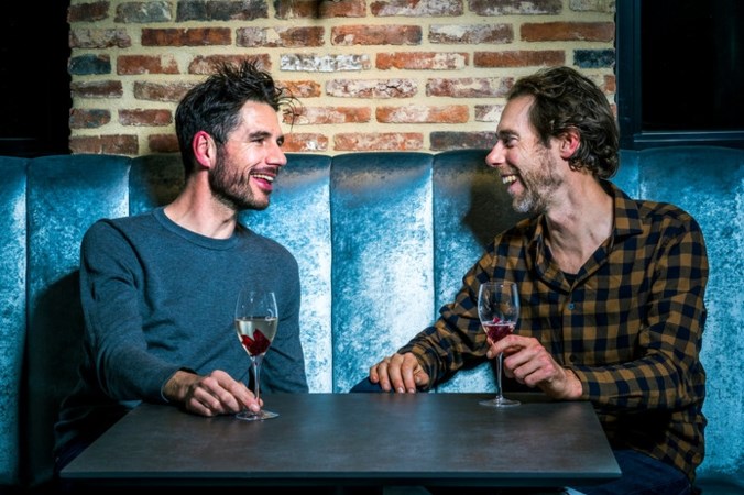 Wielerpensionado’s Laurens ten Dam (39) en Roy Curvers (40) over het schuldgevoel van fietsende vaders, relativeren en Tom Dumoulin