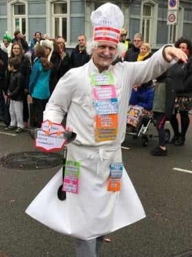 Einzelgänger in optocht Vaals steken de draak met FestiVaals
