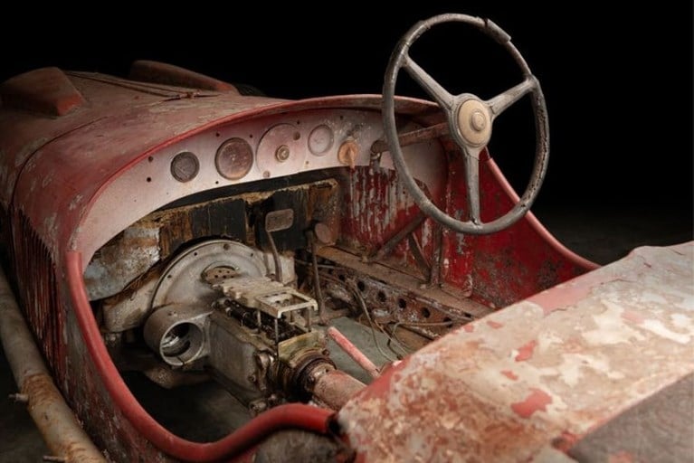 Racewagen van Mussolini teruggevonden in Afrika